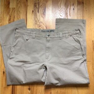 DULUTH FLEX FIREHOSE MENS KAHKI CARPENTER STYLE PANTS SZ 44x30 LIKE NEW